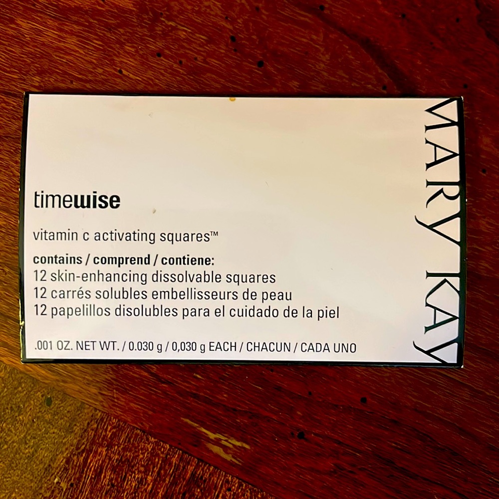 Mary Kay vitamin C activating squares